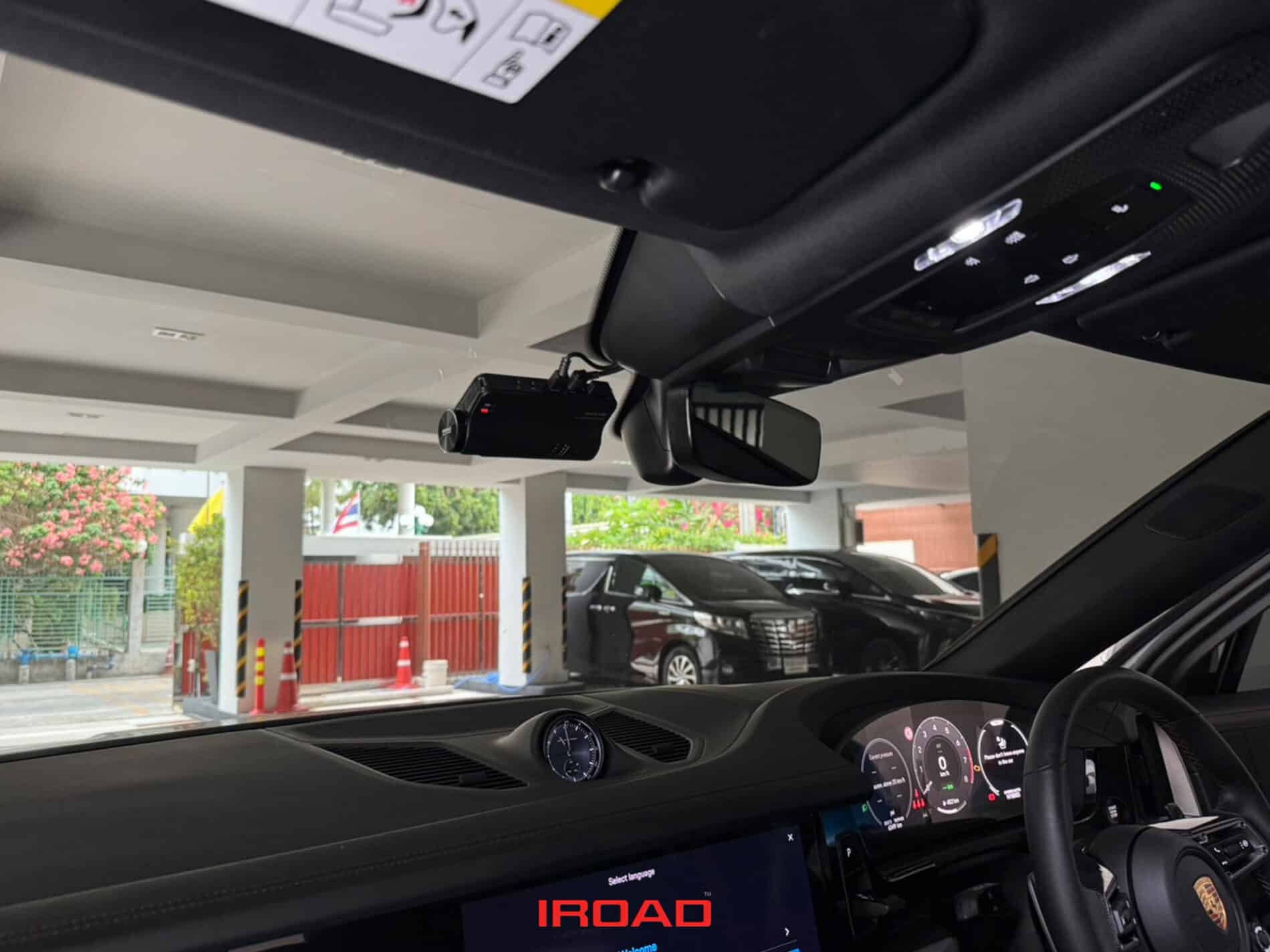 กล้องติดรถยนต์ PORSCHE CAYENNE ติดตั้งกล้อง IROAD X10 บันทึกหน้า-หลัง ในรถยนต์